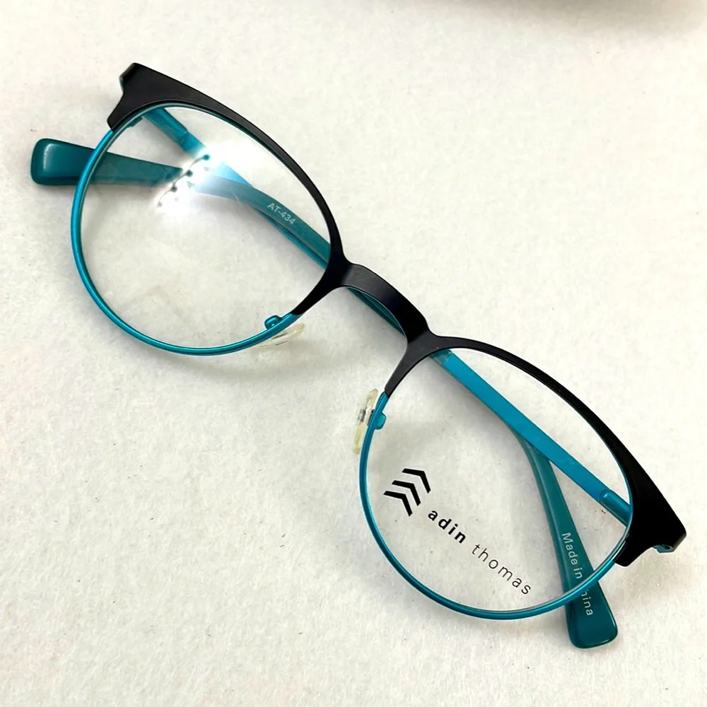 New in box Aidan Thomas Eyeglasses frame AT434 C3 48–21–140